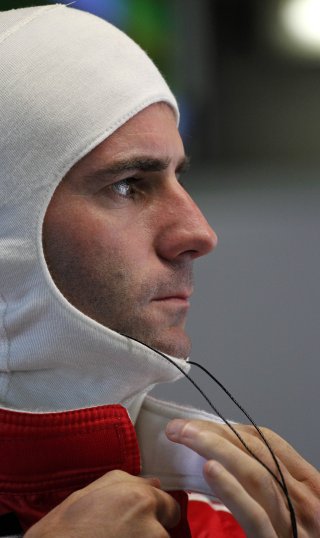 ROMAIN DUMAS / PORSCHE 997 GT3 RSR N23 GT2 TEAM BMS SCUDERIA ITALIA / AMBIANCE - PORTRAIT 