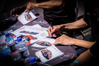 Autograph Session