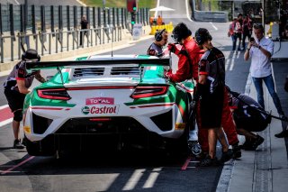 Honda Racing NSX, Pitlane
