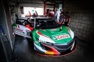 Honda Racing NSX, Pitlane
