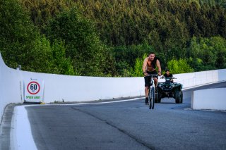 Track Walk
 | SRO / Dirk Bogaerts Photography