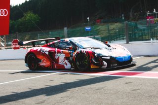#188 Garage 59 GBR McLaren 650 S GT3 AM Cup Alexander West SWE Chris Goodwin GBR Chris Harris GBR Andrew Watson GBR, Pitlane Ambiance
