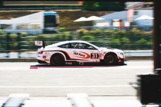 #31 Team Parker Racing GBR Bentley Continental GT3 Pro-Am Cup Seb Morris GBR Derek Pierce GBR Rob Smith GBR Andy Meyrick GBR, Pitlane Ambiance
