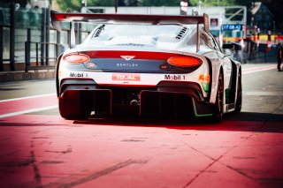 #8 Bentley Team M-Sport GBR Bentley Continental GT3 - Andy Soucek ESP Maxime Soulet BEL Vincent Abril MCO - -, Pitlane Ambiance
 | SRO / Patrick Hecq Photography