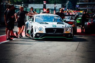 #7 Bentley Team M-Sport GBR Bentley Continental GT3 - Steven Kane GBR Jordan Pepper ZAF Jules Gounon FRA - -, Pitlane Ambiance
 | SRO / Patrick Hecq Photography