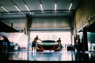 #30 Castrol Honda Racing ITA Acura Honda NSX GT3 Pro-Am Cup Riccardo Patrese ITA Loic Depailler FRA Bertrand Baguette BEL Esteban Guerrieri ARG, Pitlane Ambiance
 | SRO / Patrick Hecq Photography