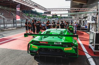 Pitlane Ambiance
