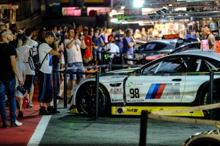 Pitwalk, Qualifying
