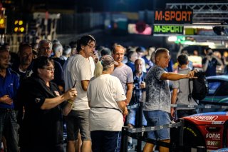 Pitwalk, Qualifying
