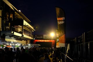 Pitwalk, Qualifying
