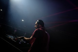 Concert Synapson, Race
