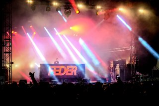 Concert Feder, Race
