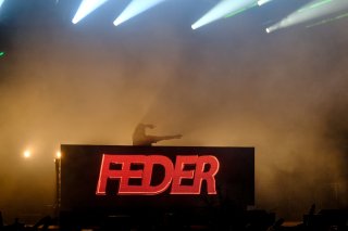 Concert Feder, Race
