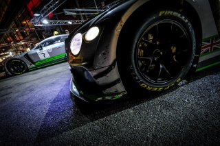 Night Pitlane Ambiance, Race
