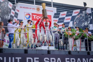Finish, Podium, Race
