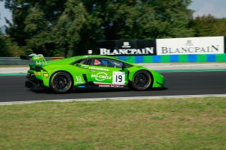 #19 GRT Grasser Racing Team AUT Lamborghini Huracan GT3 - Ezequiel Perez Companc ARG Andrea Caldarelli ITA, Free Practice 1