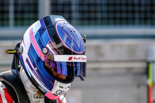 Free Practice 2, Pitlane Ambiance
