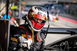 Free Practice 2, Pitlane Ambiance
