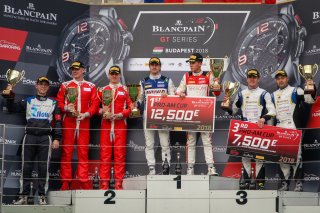Podium, Race 2
