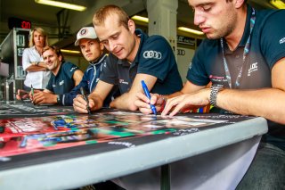 Autograph Session
