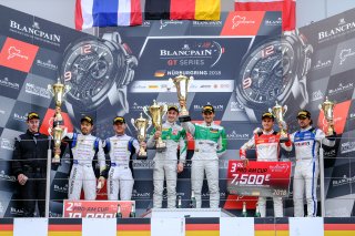 Podium, Race 2
