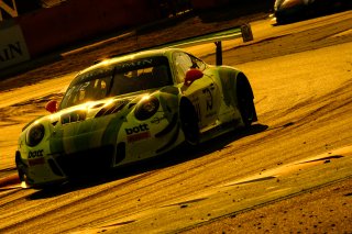#911 Manthey-Racing DEU Porsche 911 GT3 R - Romain Dumas FRA Dirk Werner DEU Frederic Makowiecki FRA, Pre Qualifying
