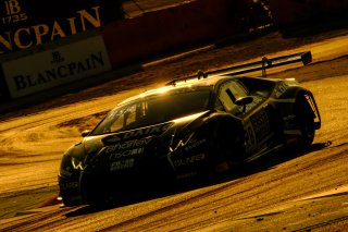 #28 Daiko Lazarus Racing ITA Lamborghini Huracan GT3 Silver Cup Arno Santamato FRA - GBR Toby Sowery GBR, Pre Qualifying
