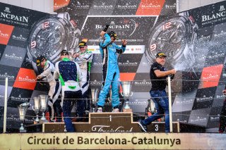 Podium, Race
