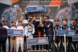 Podium, Race
