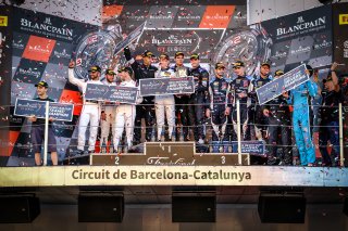 Podium, Race
