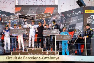 Podium, Race
