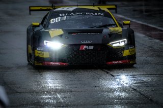 #17 Belgian Audi Club Team WRT BEL Audi R8 LMS Silver Cup Stuart Leonard GBR Sheldon van der Linde ZAF, Free Practice 1
