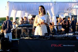 Race 1, Rooftop Party
