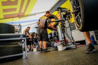 Pirelli

