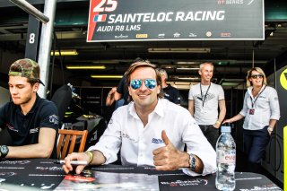 Autograph Session
