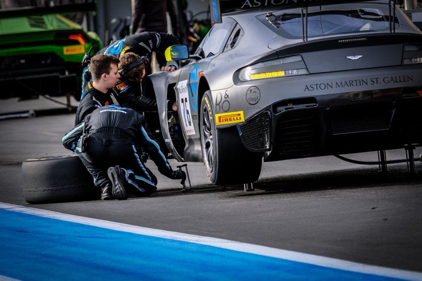 Test days Day 1 Pitlane
