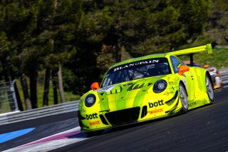 #911 Manthey Racing (DEU) Porsche 991 GT3 R Dirk Werner DEU         -
