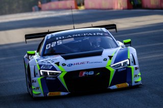#25 Sainteloc Racing FRA Audi R8 LMS - Simon Gachet FRA Christopher Haase DEU, Free Practice 1
