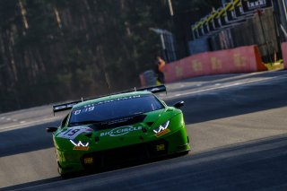 #19 GRT Grasser Racing Team AUT Lamborghini Huracan GT3 - Ezequiel Perez Companc ARG Andrea Caldarelli ITA, Free Practice 1
