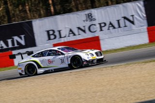 #31 Team Parker Racing GBR Bentley Continental GT3 Silver Cup Joshua Caygill GBR Aron Taylor Smith IRL, Free Practice 2
