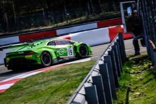 #19 GRT Grasser Racing Team AUT Lamborghini Huracan GT3 - Ezequiel Perez Companc ARG Andrea Caldarelli ITA, Free Practice 2

