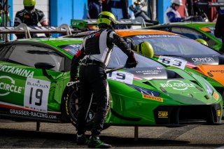 #19 GRT Grasser Racing Team AUT Lamborghini Huracan GT3 - Ezequiel Perez Companc ARG Andrea Caldarelli ITA, Qualifying
