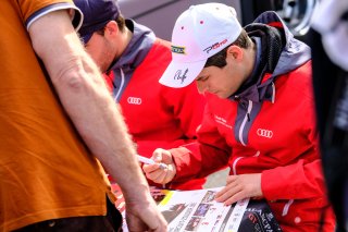 Autograph session
