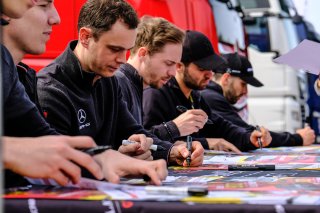 Autograph session
