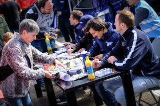 Autograph session
