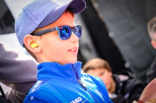 Autograph session

