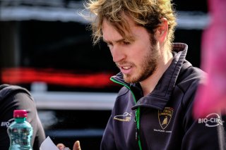 Autograph session
