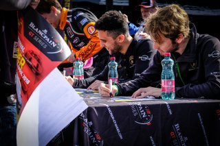 Autograph session
