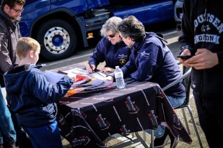 Autograph session
