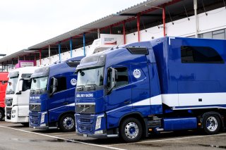 Thursday Pitlane